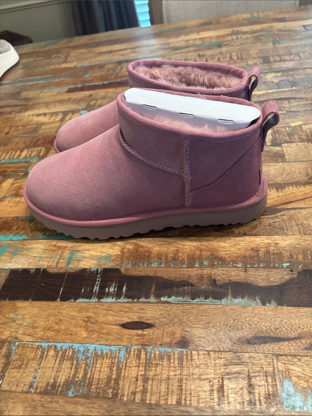 Brand New Women’s UGG Classic Mini Pink Dawn SZ 8 MSRP $160